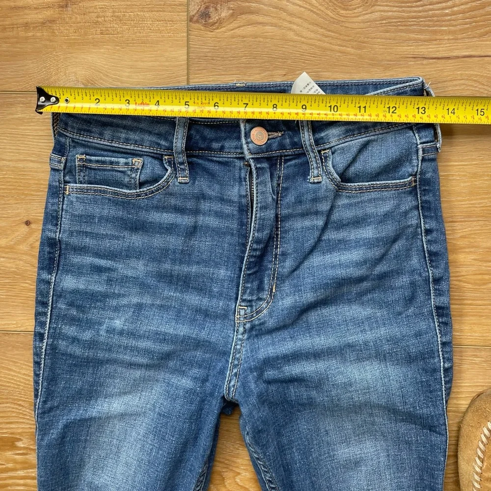 Hollister Ultra-High Rise Crop‎ Super Skinny Jeans